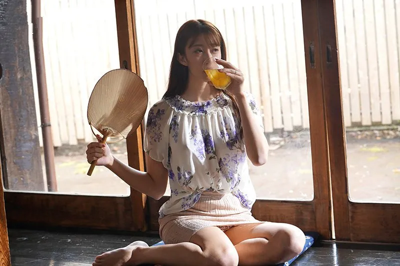 Mùa hè buồn chán ở quê nện người vợ gần nhà thiếu thốn vì lấy ông chồng già