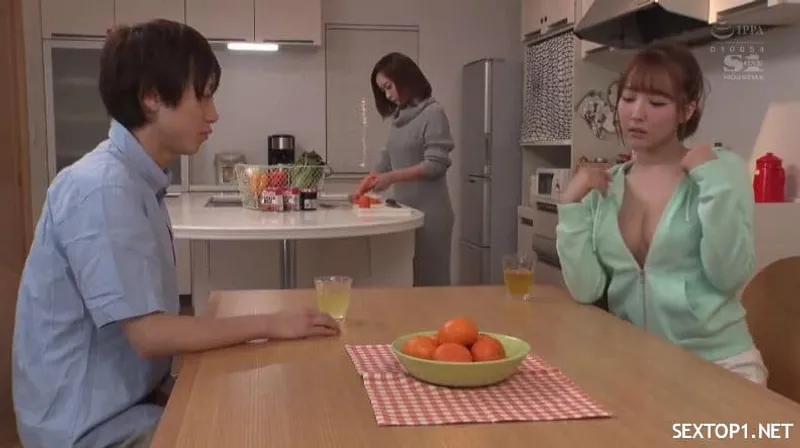 Bạn tình của chị gái may mắn trả bài em vợ xinh như tiên