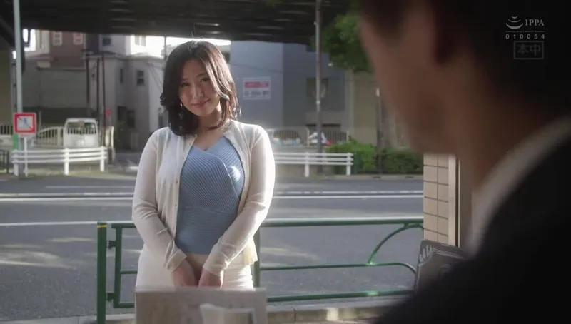 Chồng yêu yếu không làm lên đỉnh, vợ yêu lên mạng tìm trai trẻ làm tình khỏe