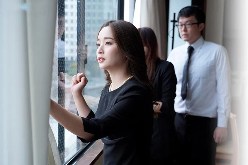 Chồng mất 3 năm, mẹ kế trẻ tìm đến con ông chồng giải tỏa thiếu thốn