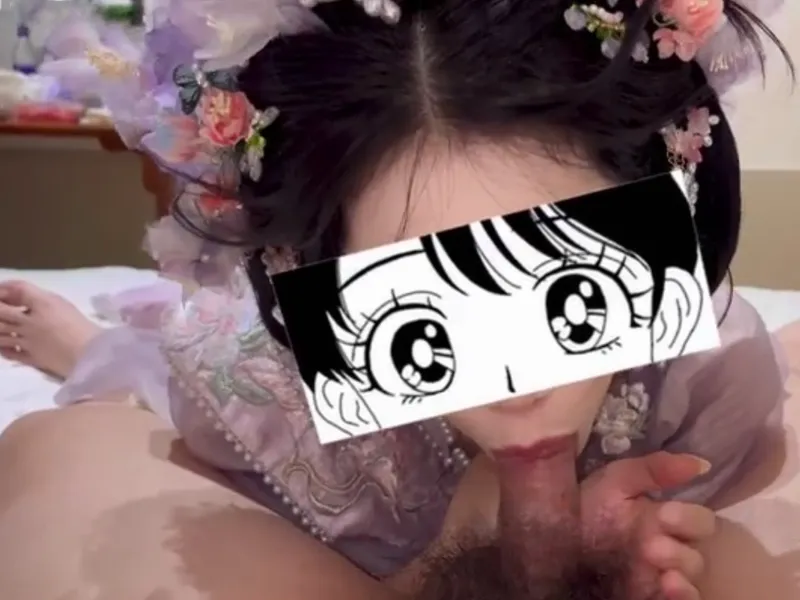 Gái xinh trong bộ đồ nhóc con liếm củ khoải cực đã